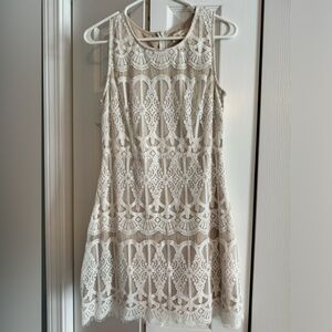 White lace dress size 4